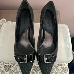 Cute buckle pump